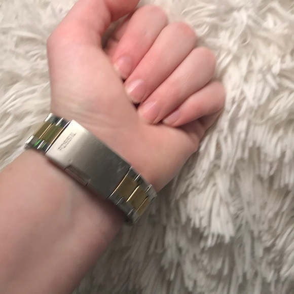 Gold Fossil Watch! - Picture 5 of 5